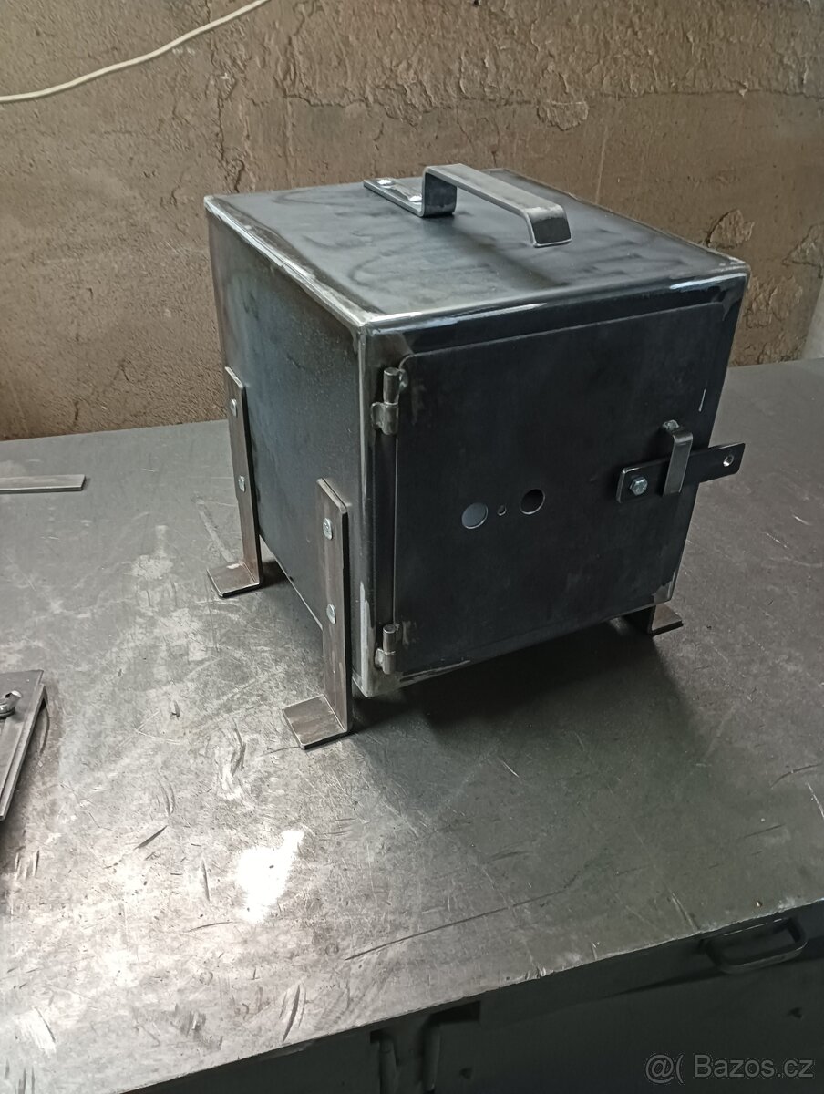 Topeniště k udírně - 4