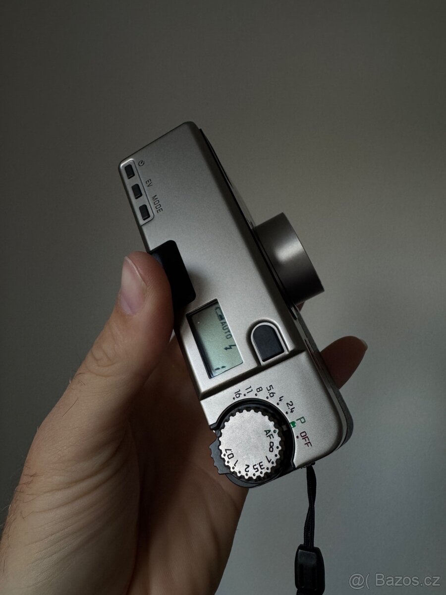 Leica Minilux 40mm f/2.4 - 4