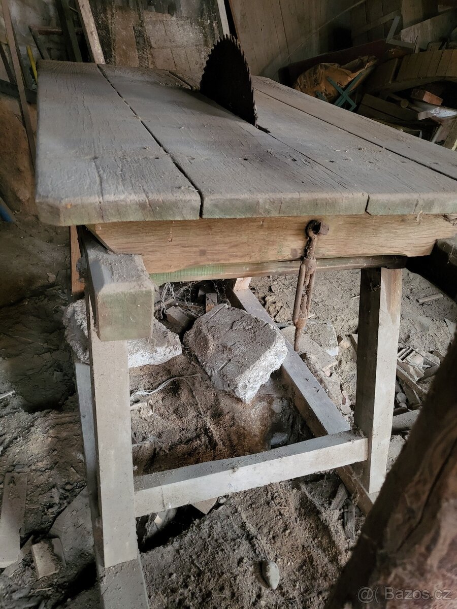 Prodám starou cirkulu na klínový pohon - 4