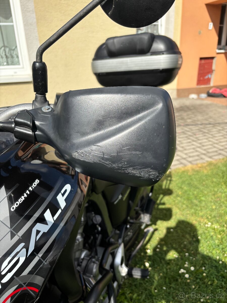 Honda Transalp XL 700 VA 2011 - 4