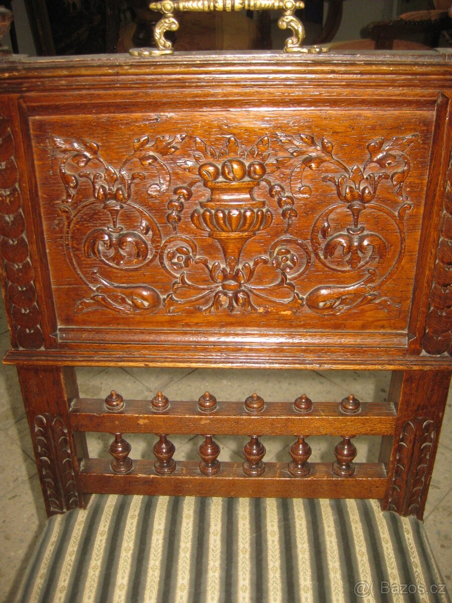 Dvě starožitné židle - 4