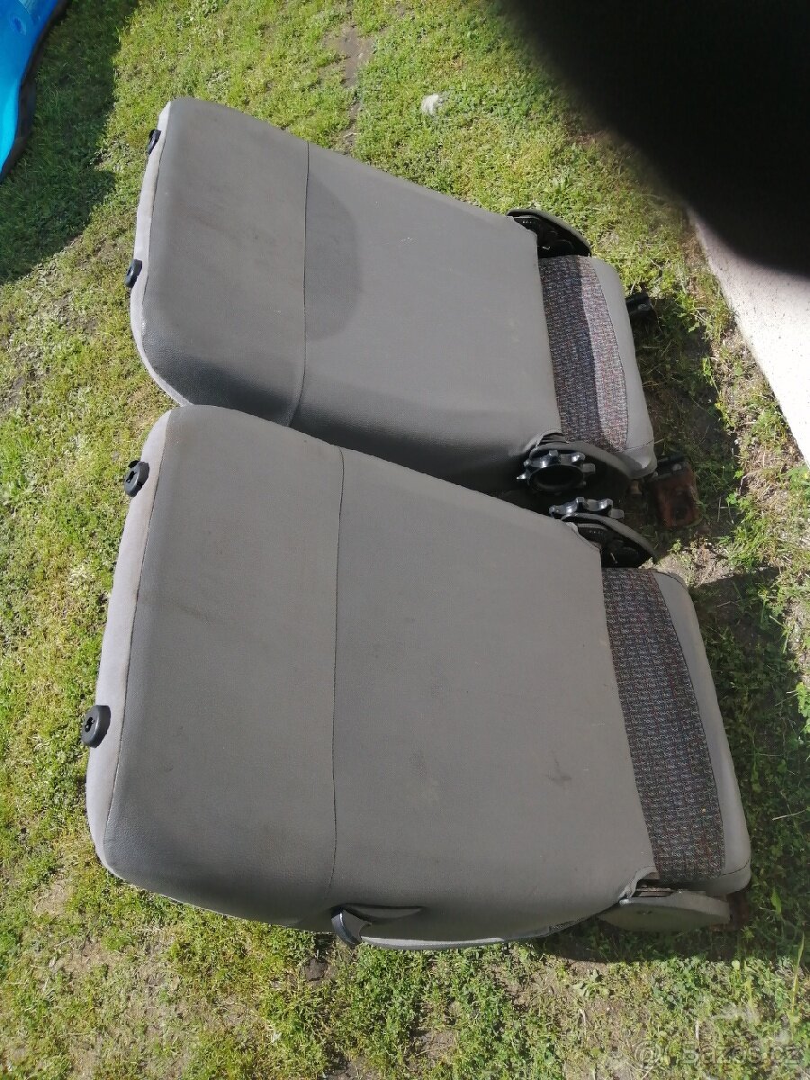 Ford escort mk4 sedačky 3 dvéř. - 4