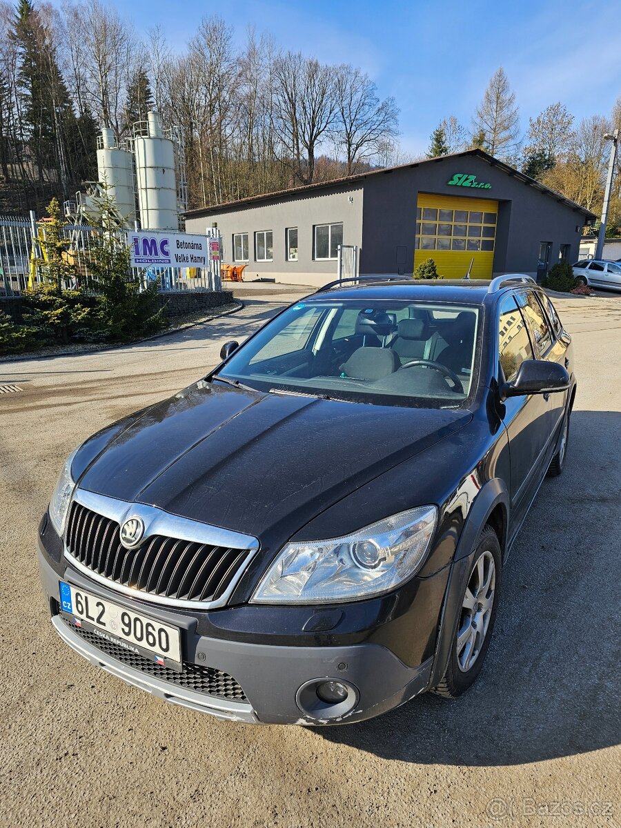 Škoda Octavia Scout 2,0TDI DSG - 4