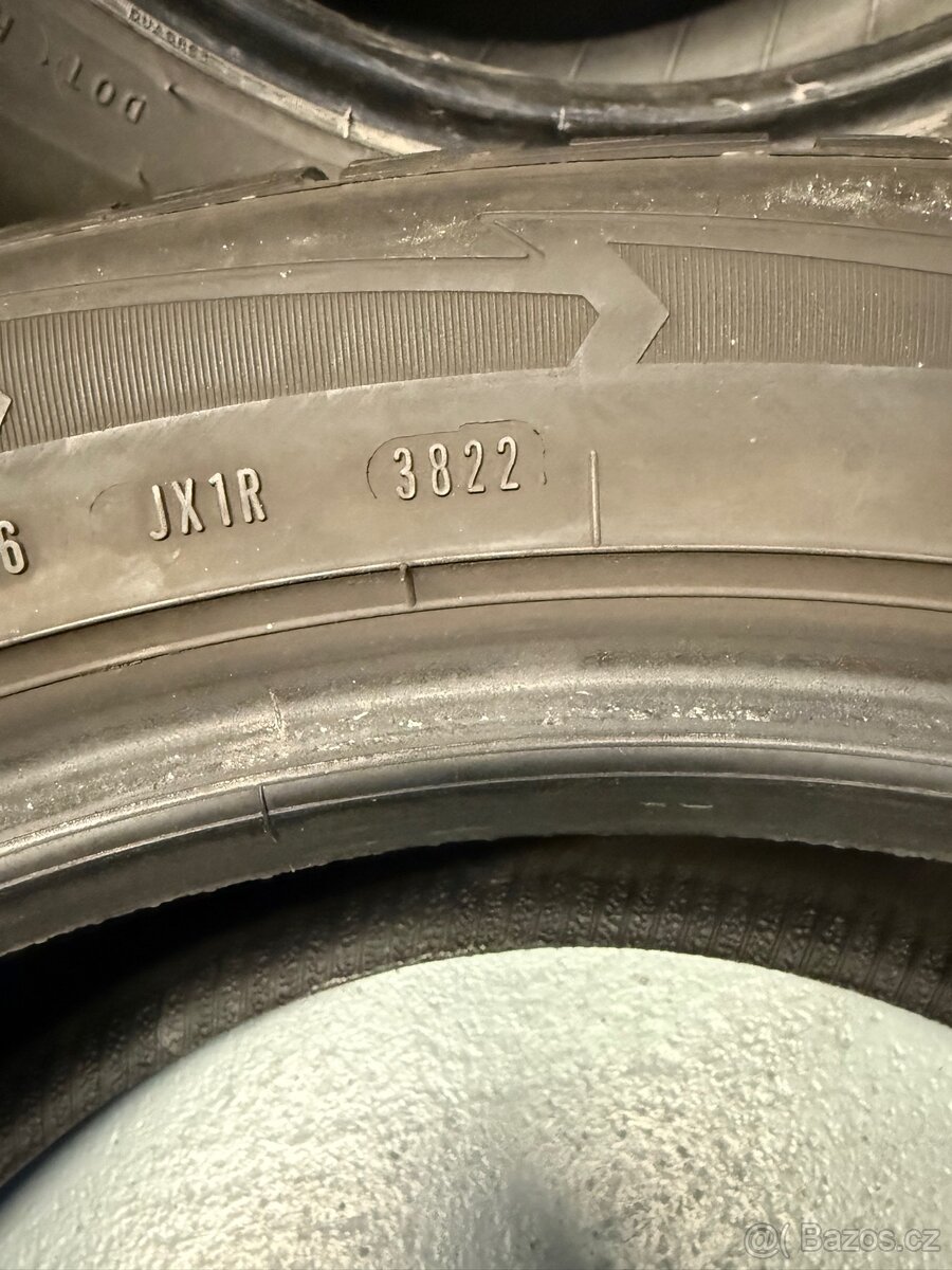245/50R19 105v - 4