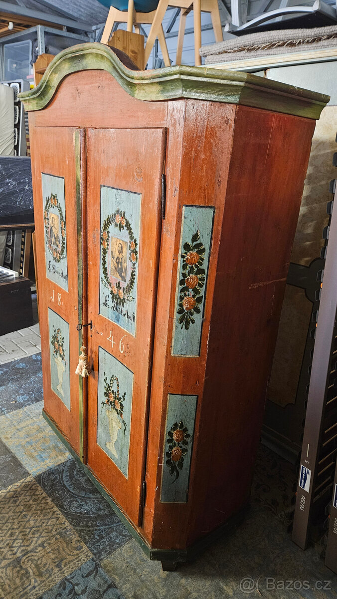 malovaná skříň - 4