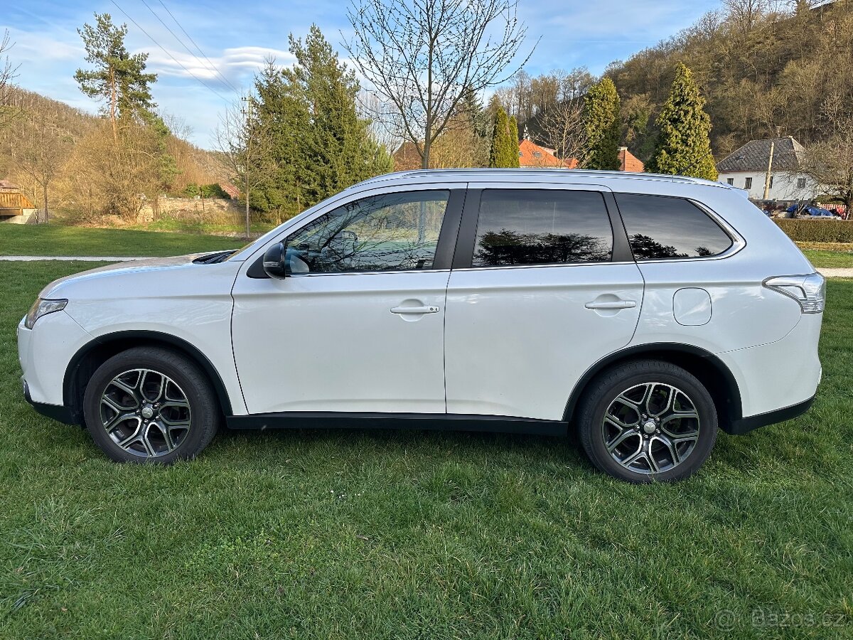 Mitsubishi Outlender 3 - 4