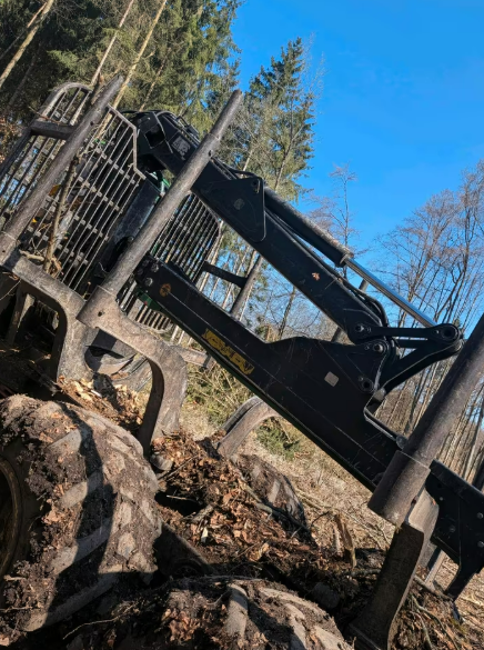 Vyvážecí souprava JOHN DEERE 1010E - 4