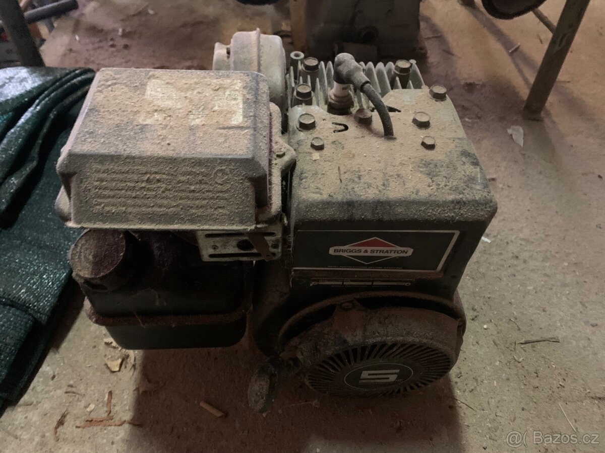 Zahradní traktor - 4