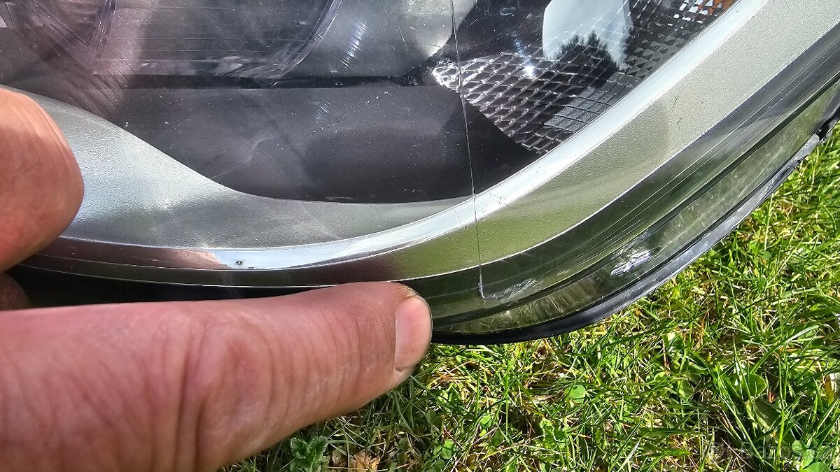 Prodám orig LP světlo na BMW X1 - 4