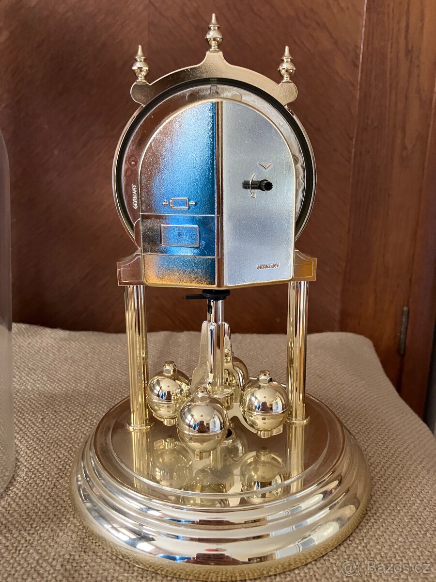 Stolní kuličkové hodiny - 4