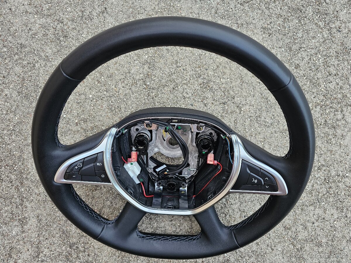 Dacia Duster II volant - 4