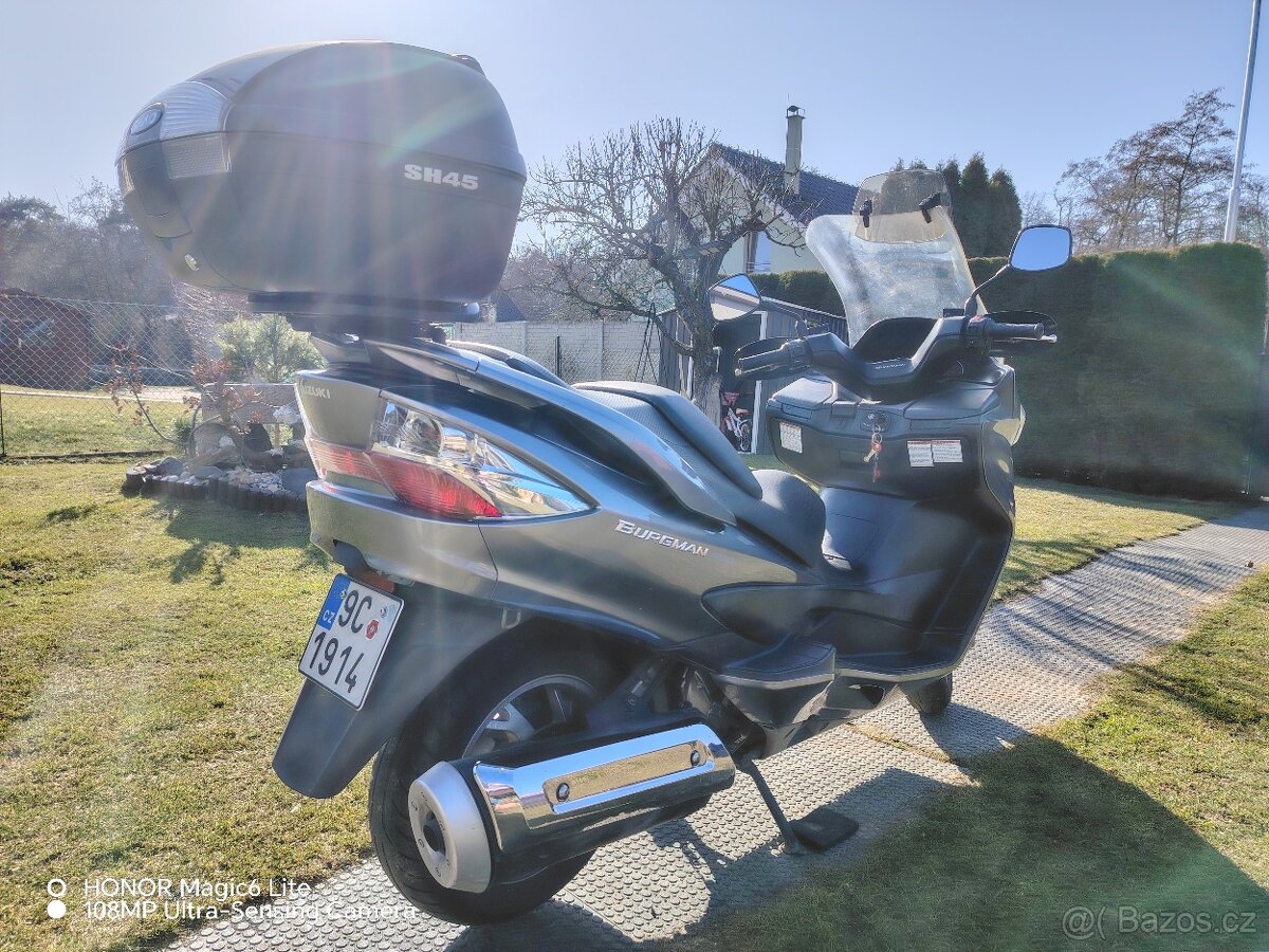 Suzuki Burgman 400 - 4