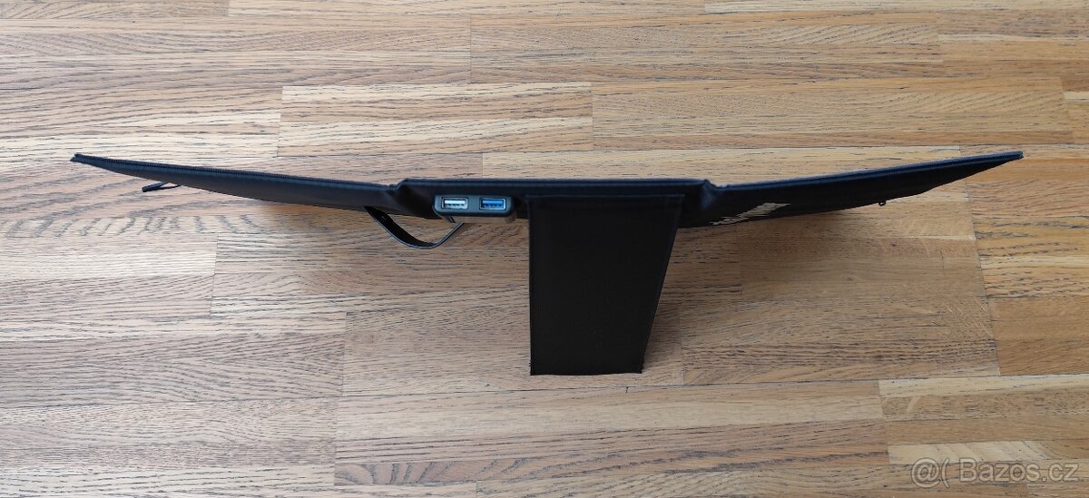 SKLÁDACÍ SOLÁRNÍ PANEL AlzaPower MAX-E 21W - 4