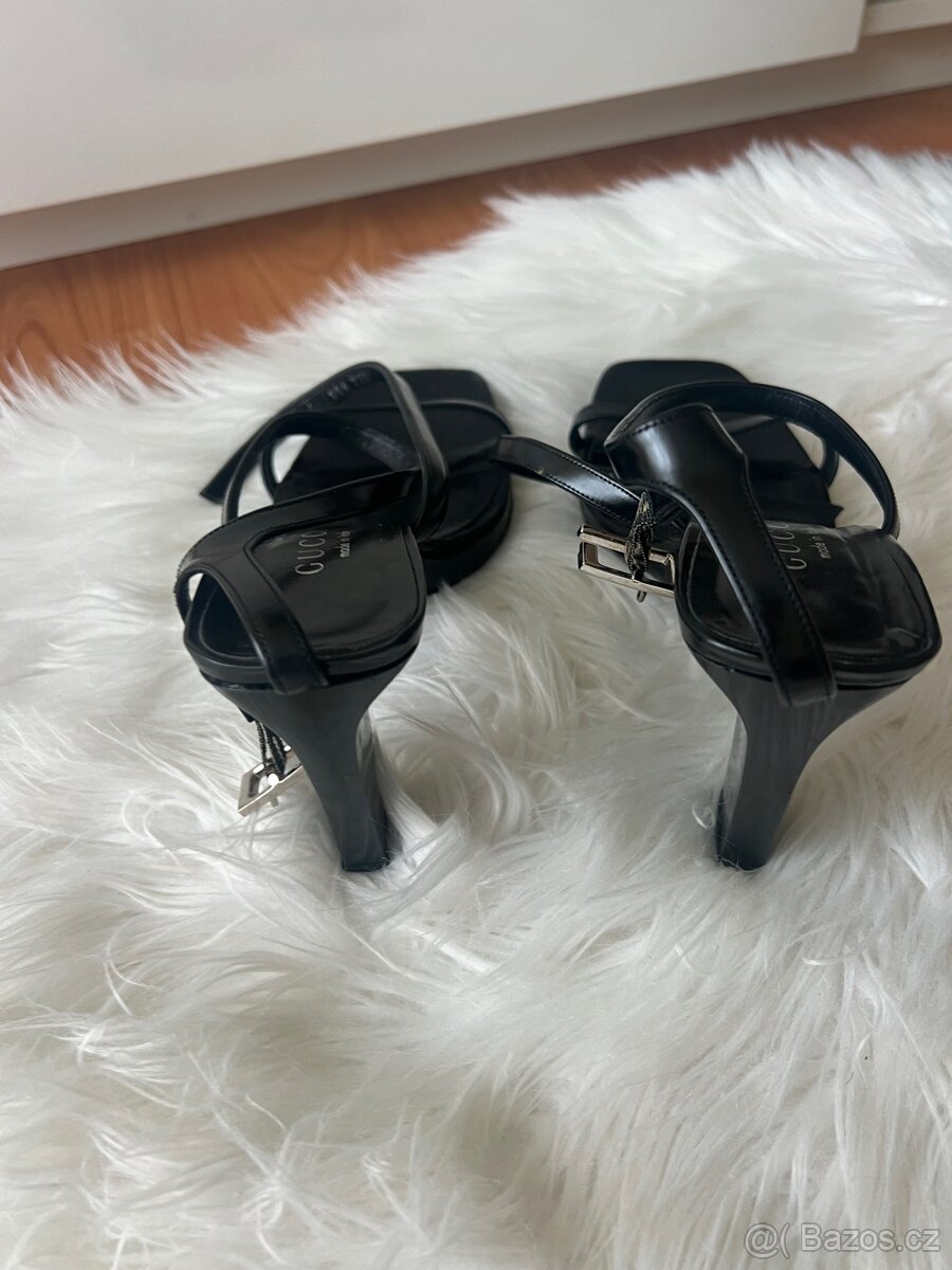 GUCCI ORIGINÁL SPOLEČENSKÉ BOTY NA KLÍNKU NA PODPATKU VEL.37 - 4