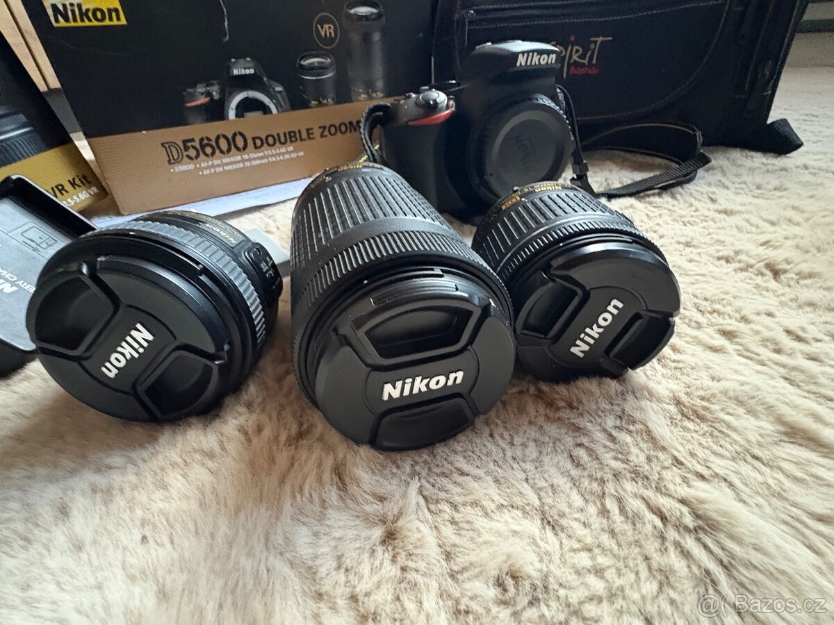 Fotoaparát nikon s příslušenstvím - 4