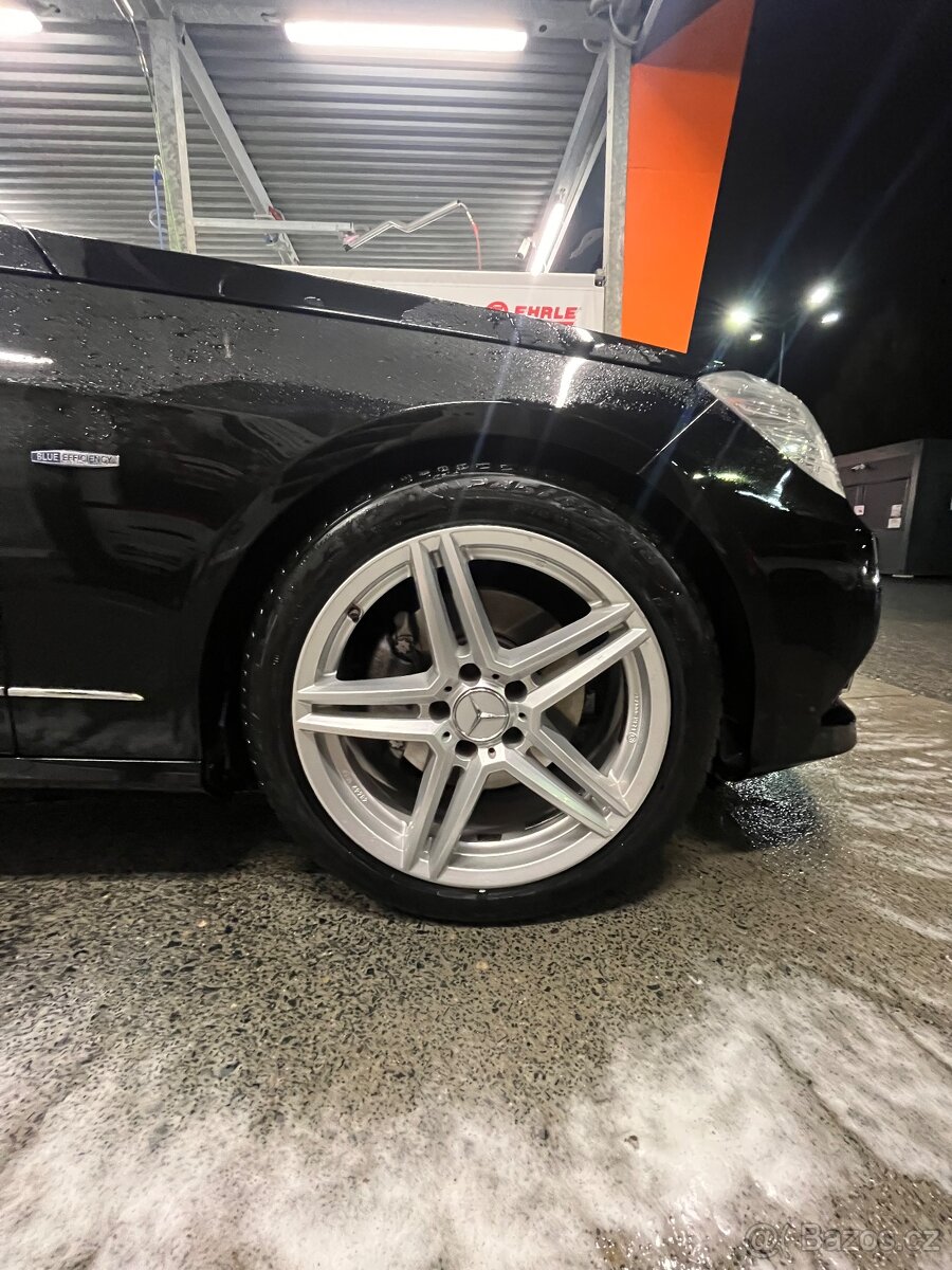 Mercedes Benz E250 - 4