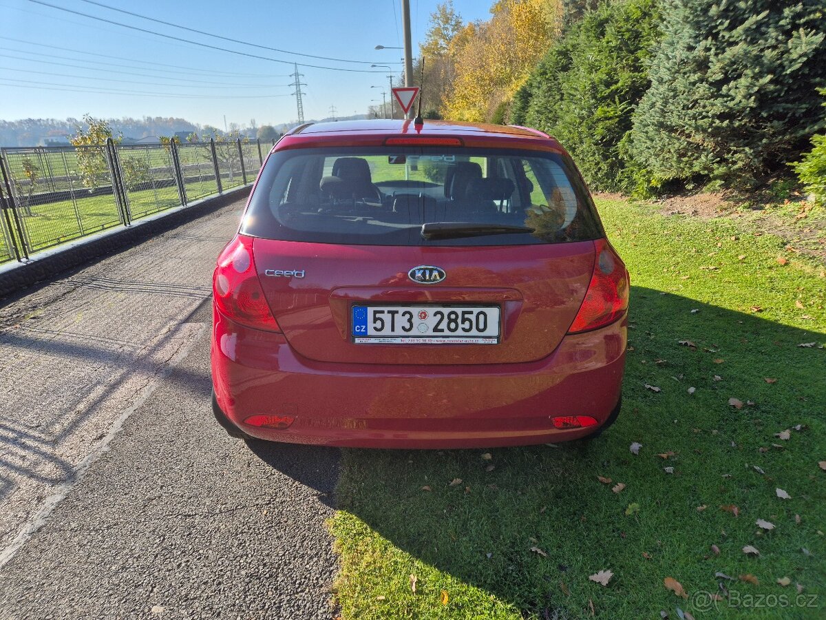 Kia ceed - 4