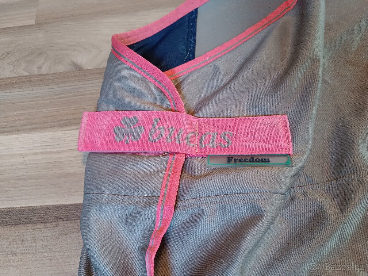Lehká stájová deka Bucas ( hazelnut, 155 cm) - 4