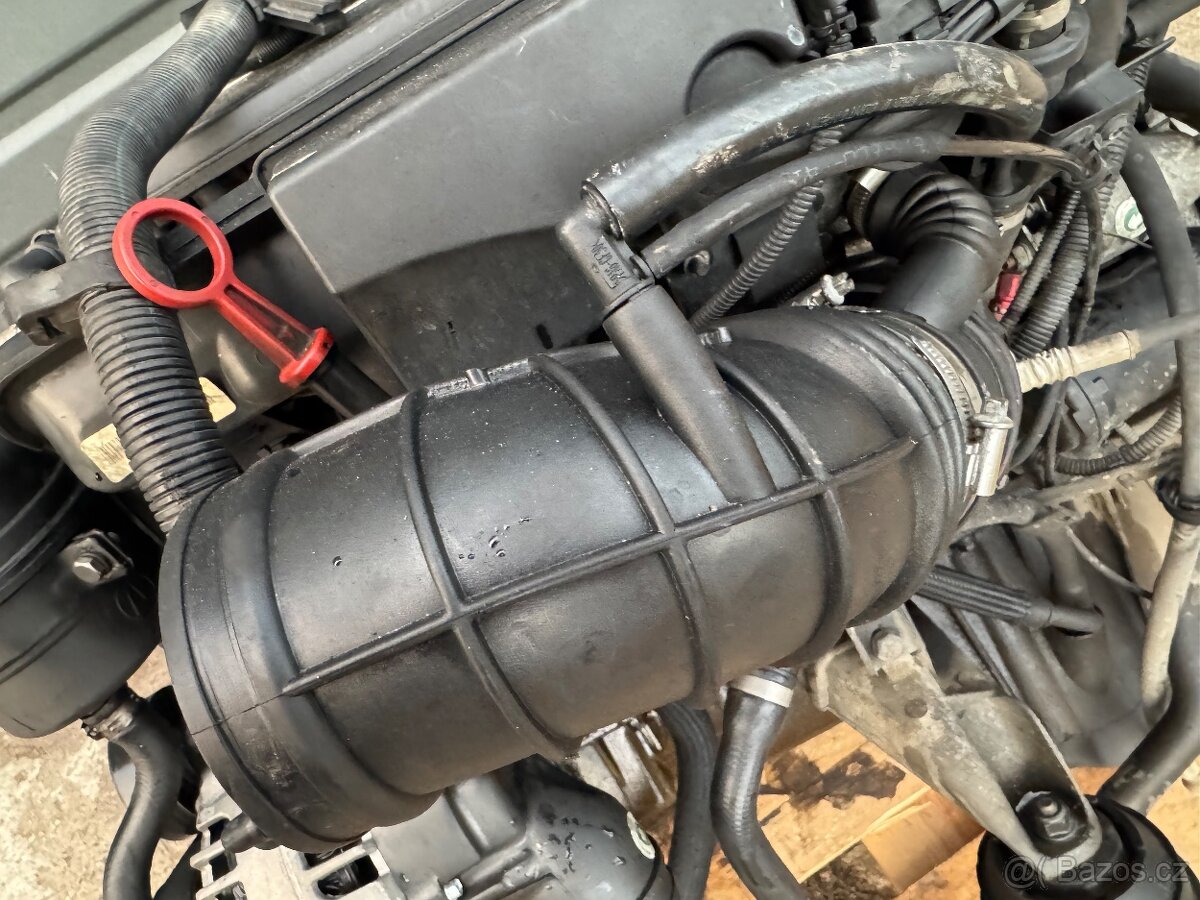 BMW E46 330i M54B30 motor nastrojený 225000km - 4