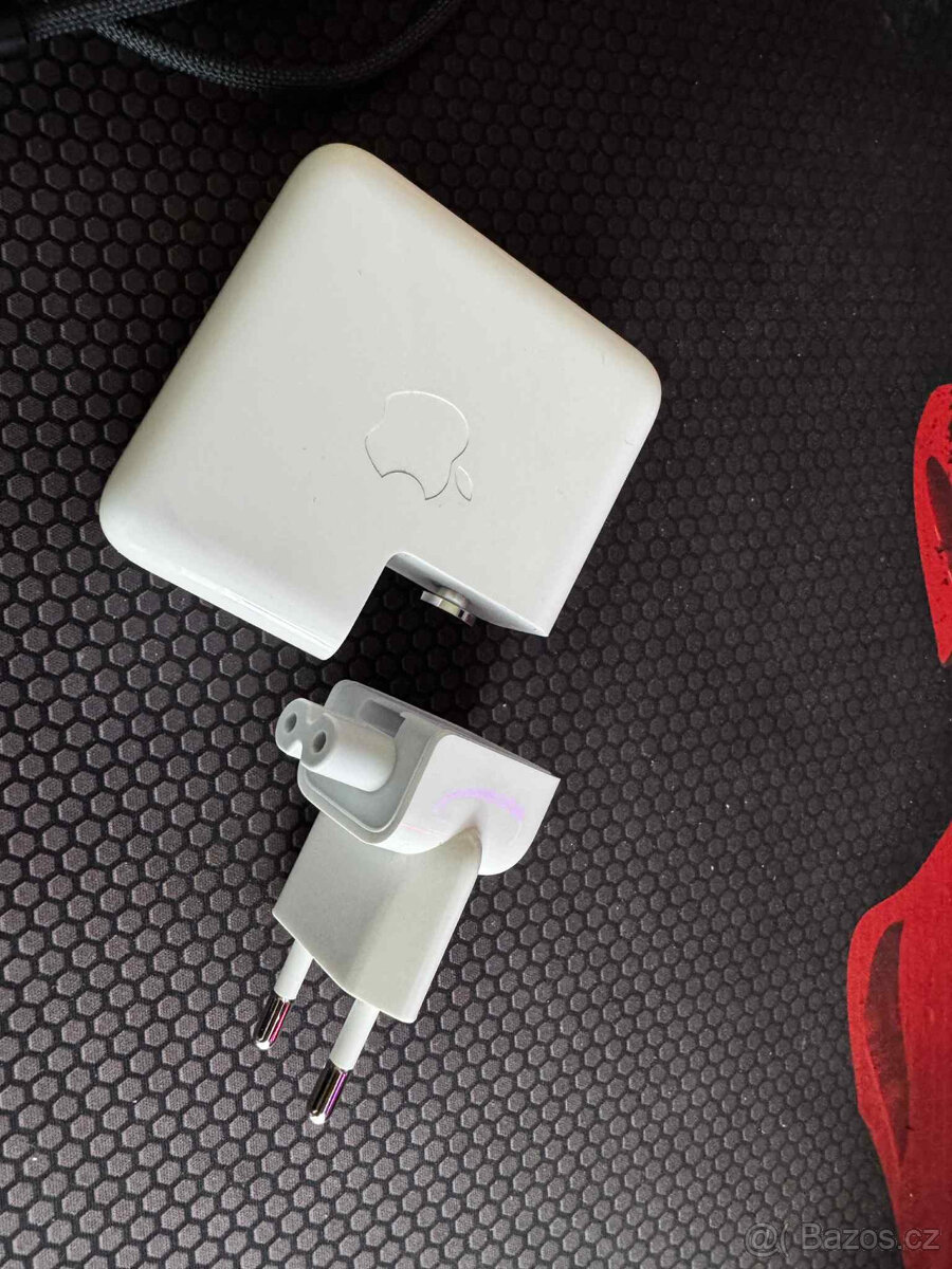 Adapter (nabiječka) k MacBook M4 PRO , 70W - 4