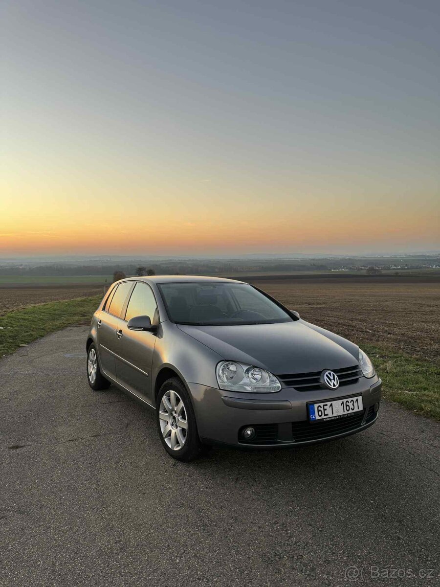 Volkswagen Golf 5 • 1.6 FSI • Automat • 85 kW - 4