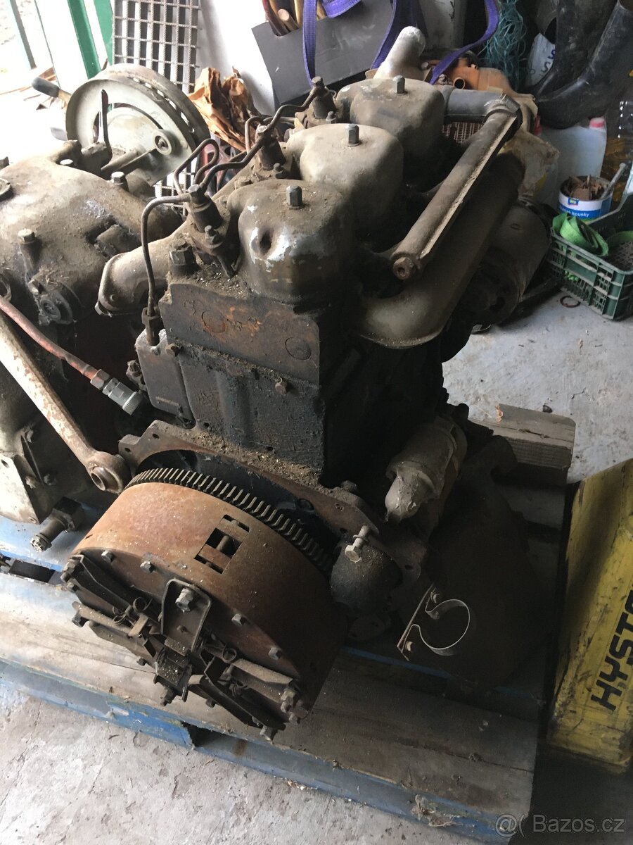 Zetor 4712/4718 motor a zadek s hydraulikou - 4
