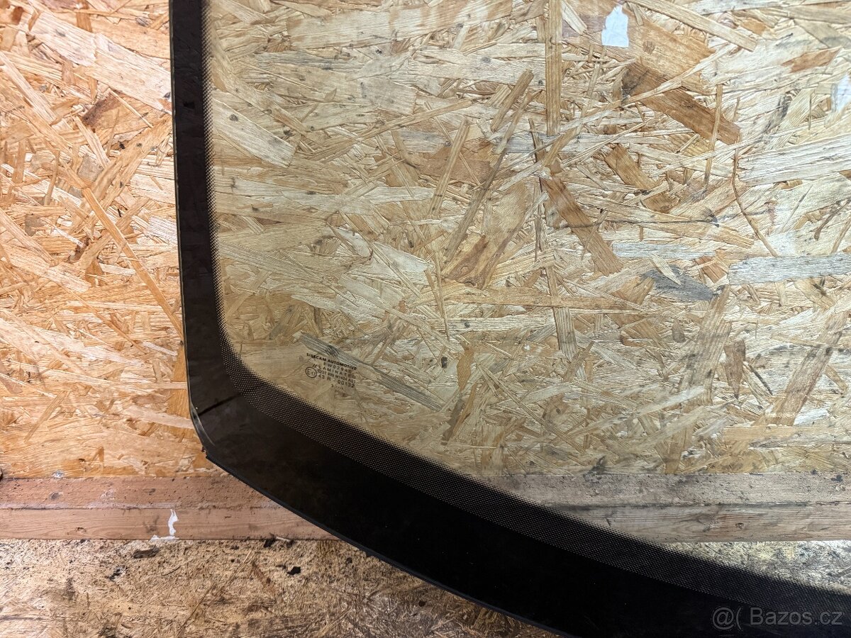 ČELNÍ OKNO VW TIGUAN 5N - 4