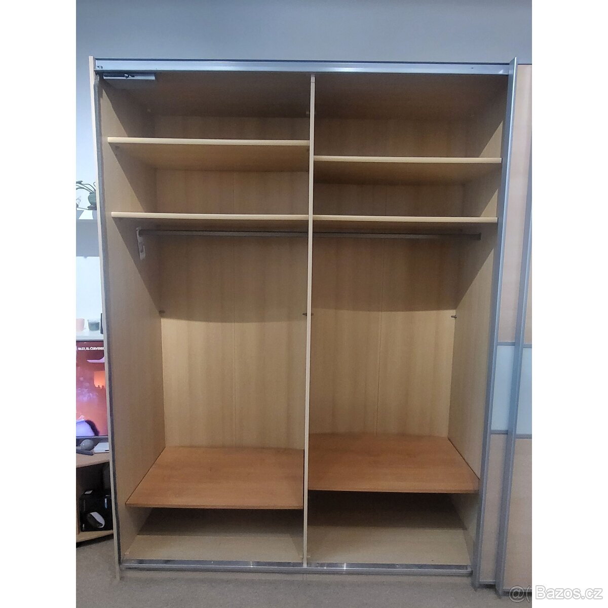 Šatní skříň - 4