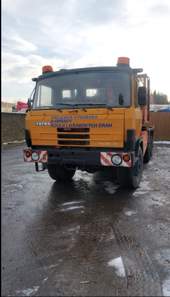 Tatra AV 14 - jeřáb