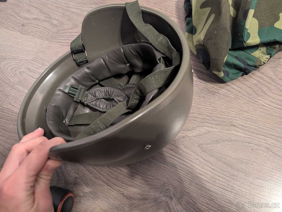 Airsoftová helma - 4