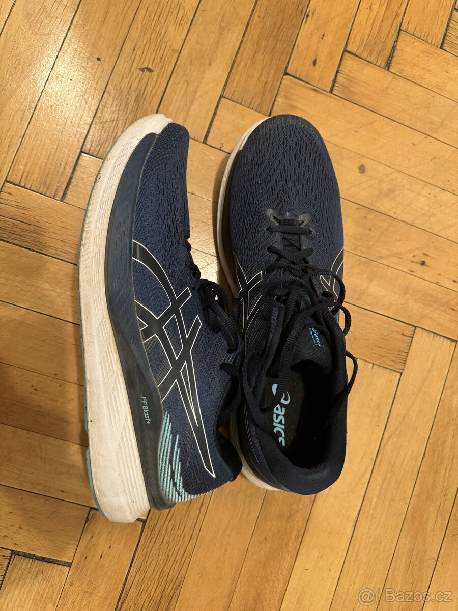 ASICS Glideride 3 - 4