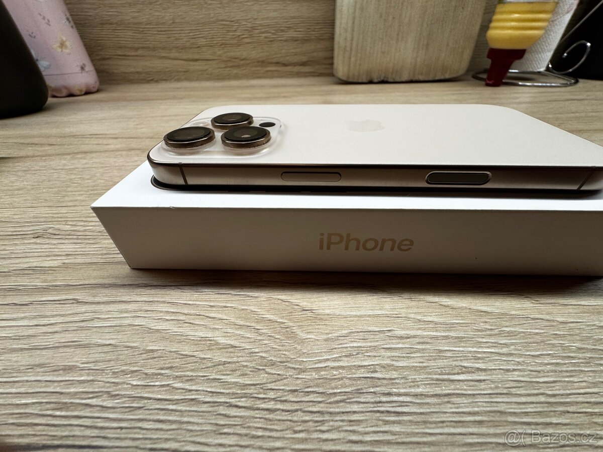 IPhone 16 pro 256 - 4