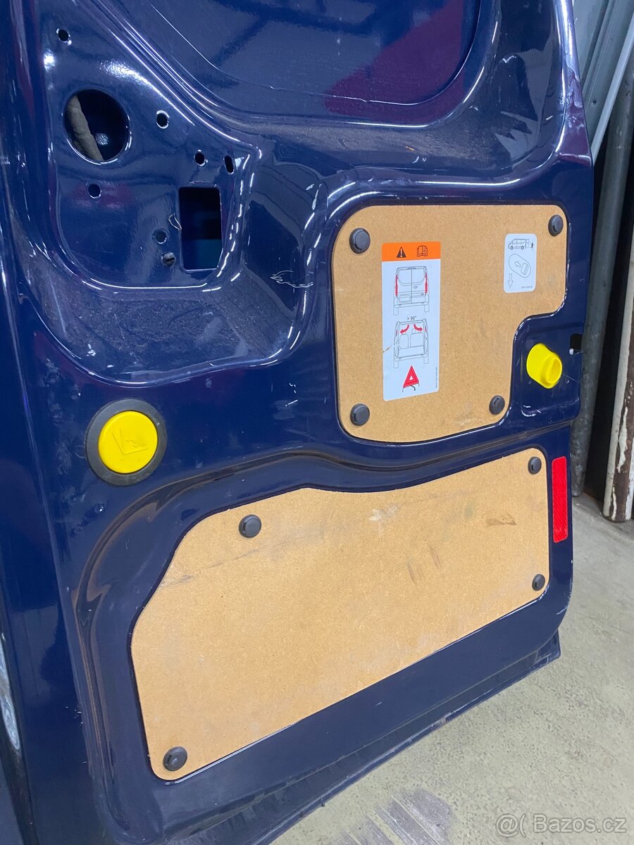Zadní dveře Ford Transit Connect MK2 2018 - 4