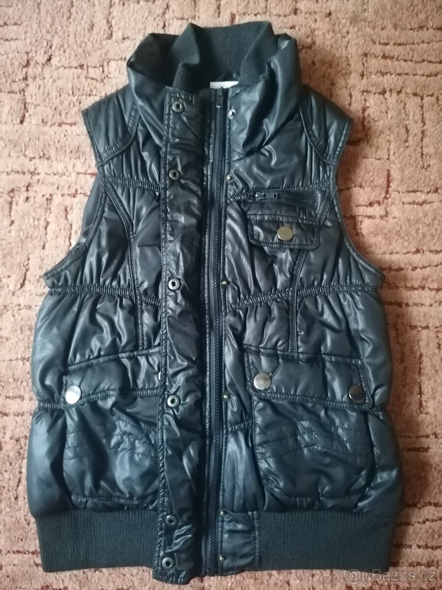 Dámská teplá černá vesta vel. 40 - 4