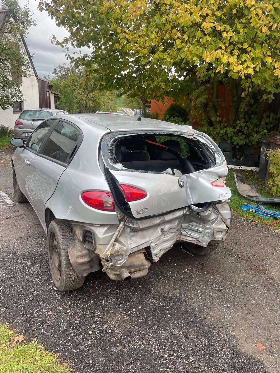 Alfa Romeo 147 1.9 jtd 85kw - 4