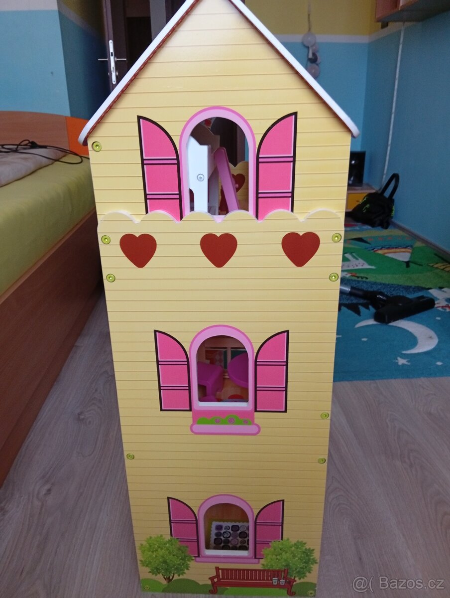 Dřevěny domeček pro panenky - 4