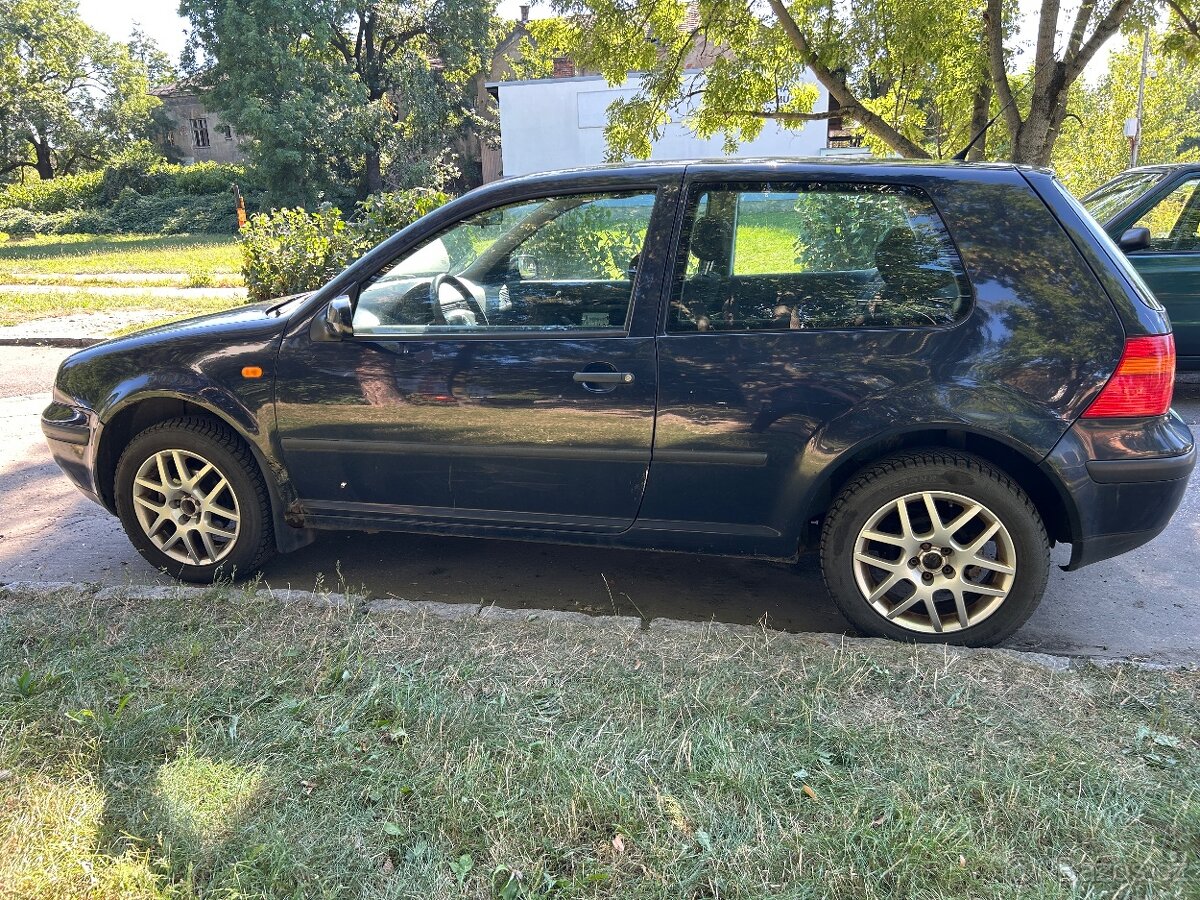 VW Golf IV 1.6 stk 11/26 - 4
