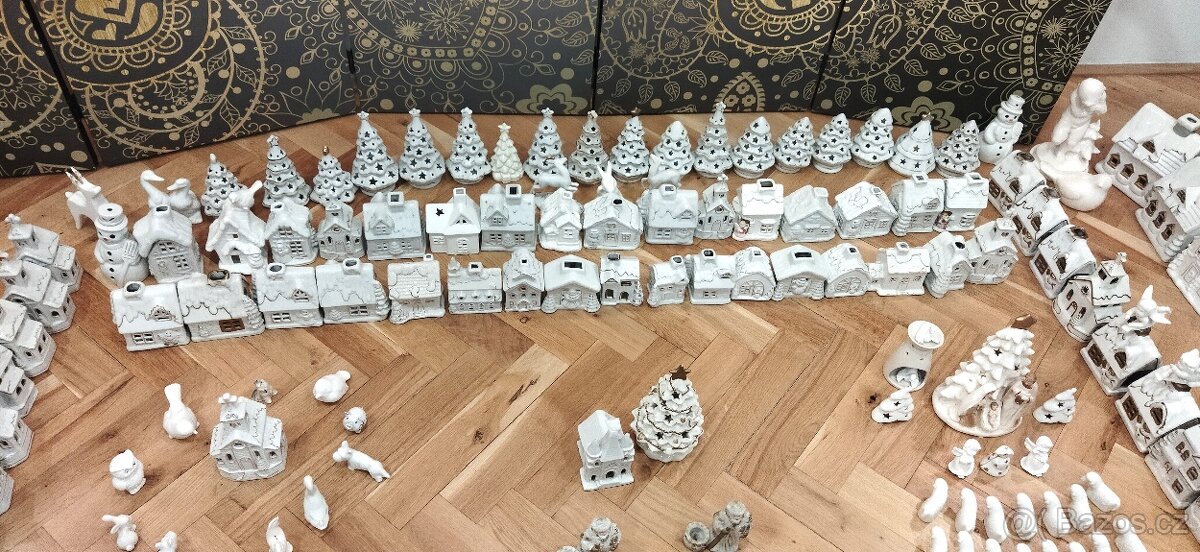 Prodám jako celek,nerozprodávám po kusech.Bílý retro porcelá - 4