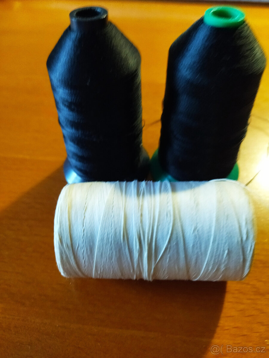 Nitě do šicího stroje, výšivka na kanavě, barvící páska do p - 4