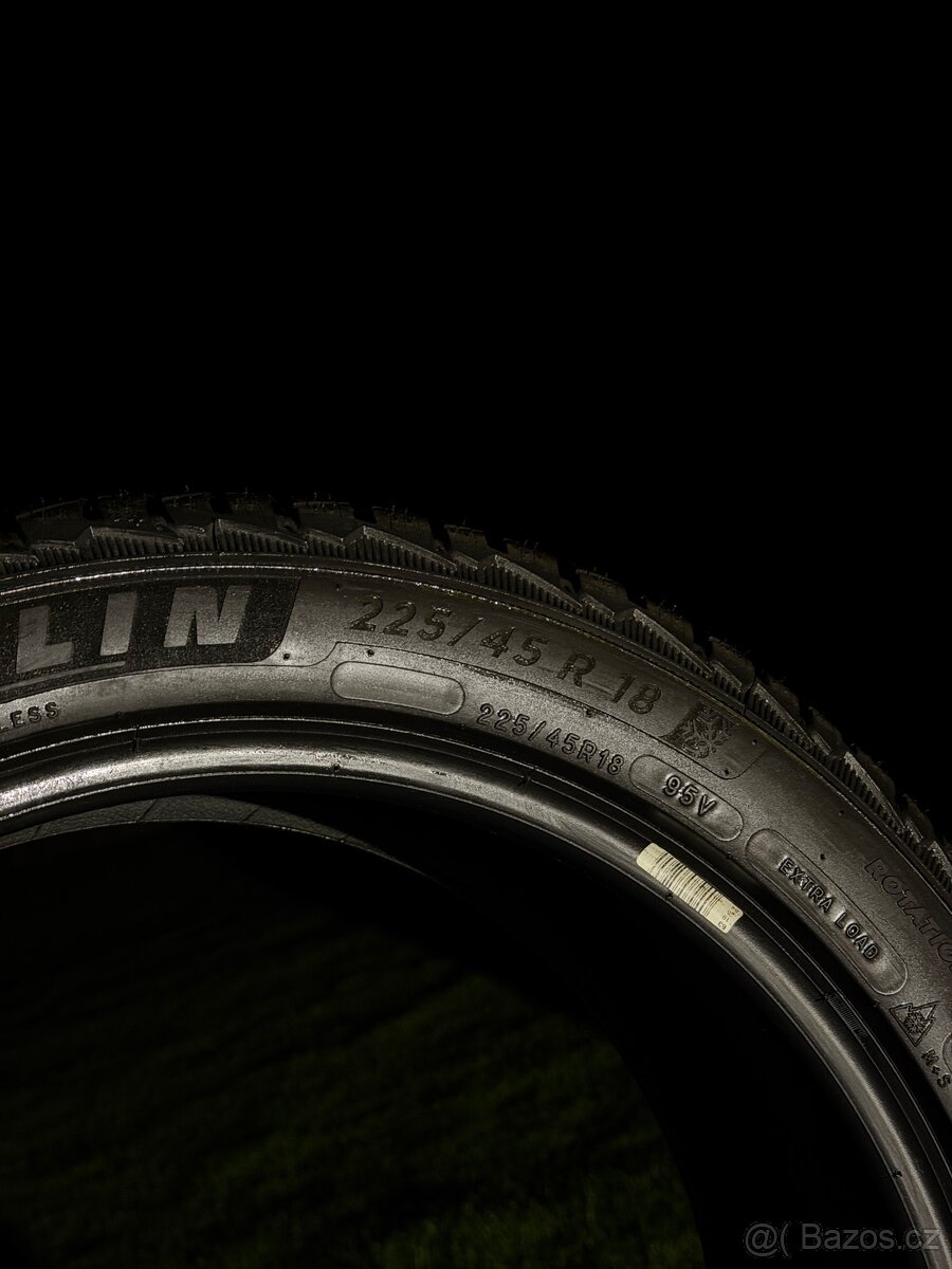 Michelin zimní 225/45 R18 - 4