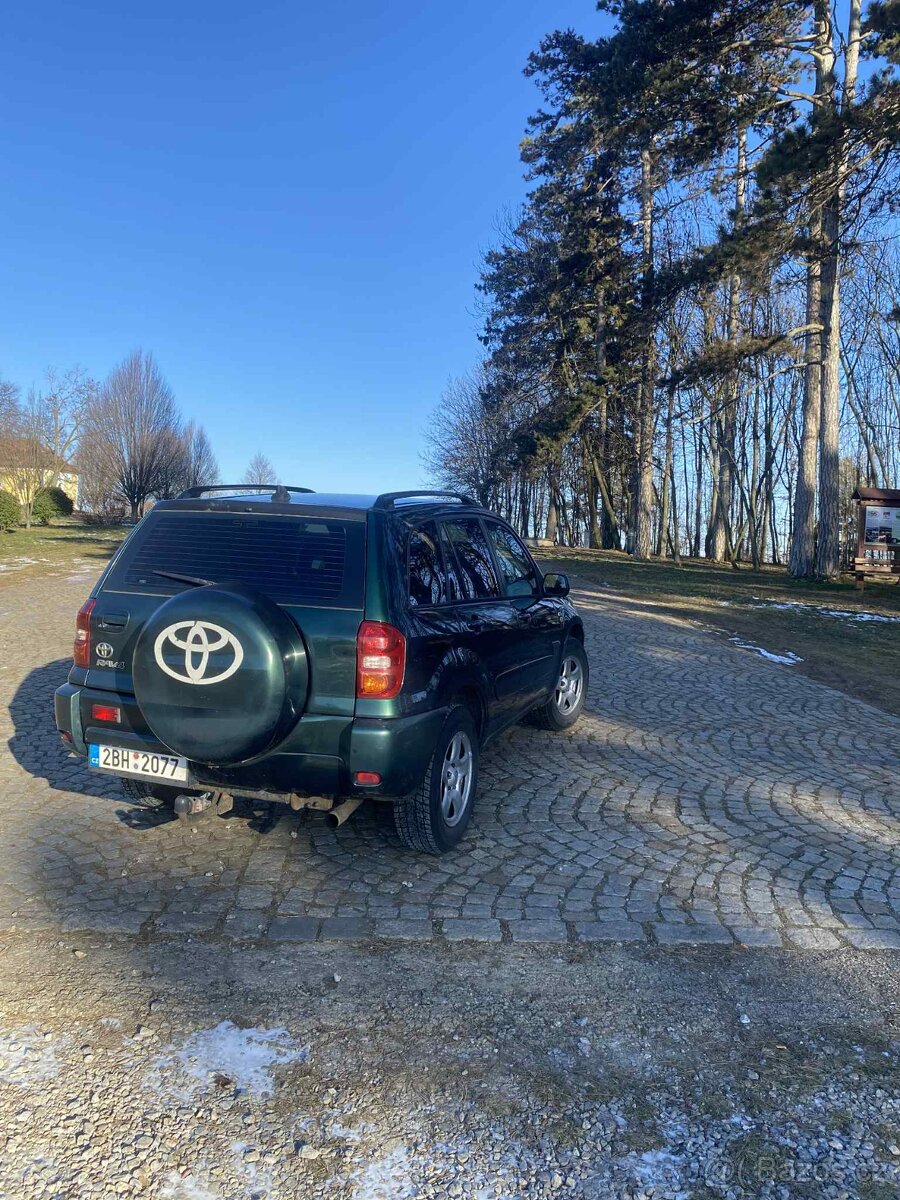toyota rav4 - 4