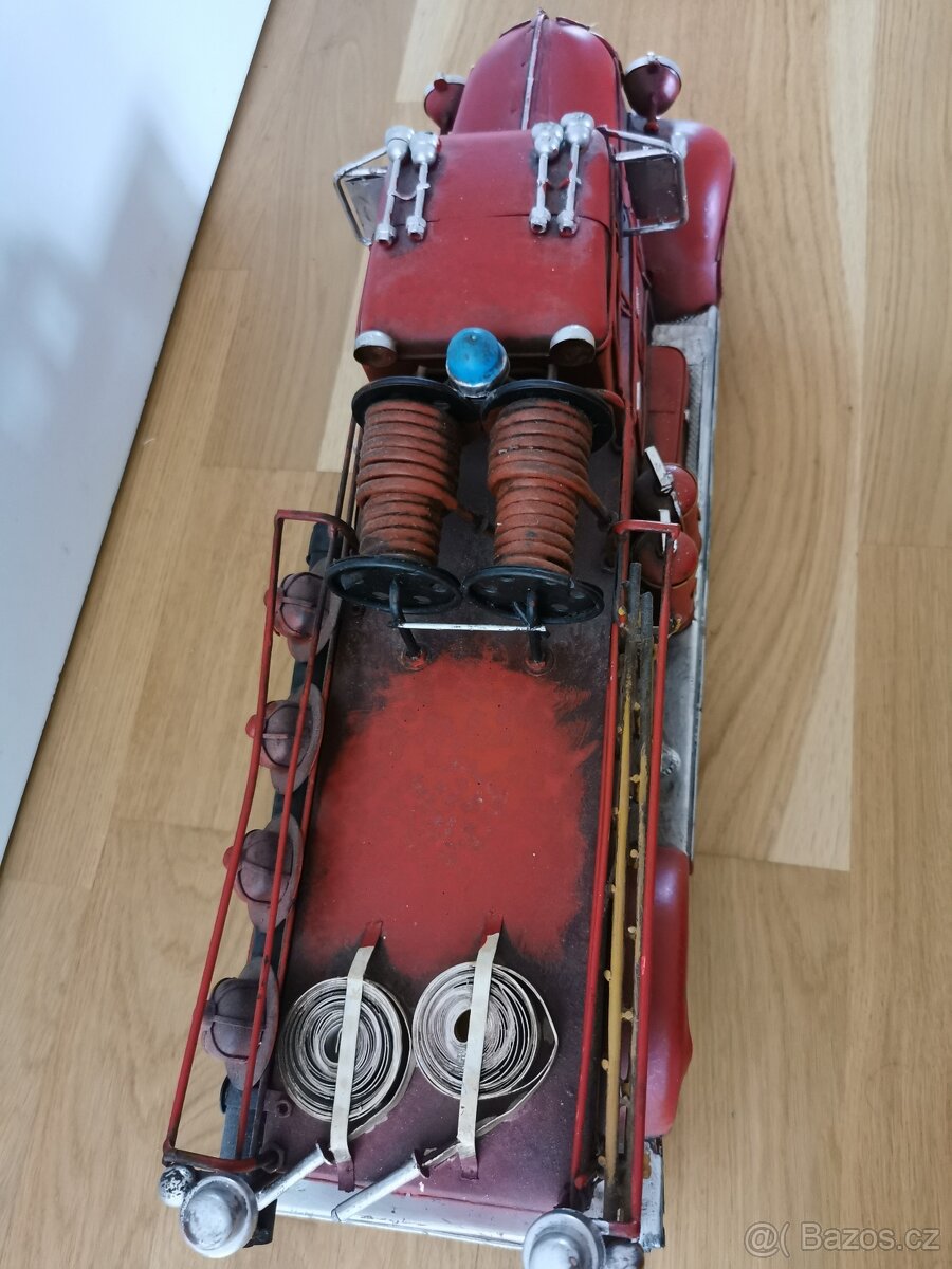Kovové hasičské auto - 4