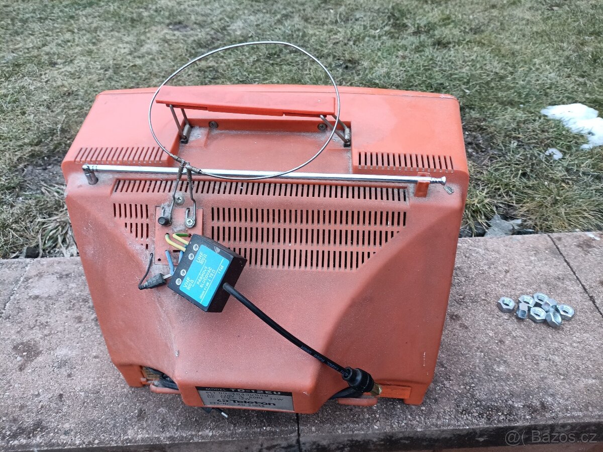 Stará retro televize - 4