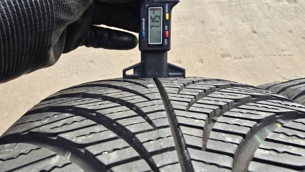 Celoroční pneumatiky 215/55/17 Good Year - 4