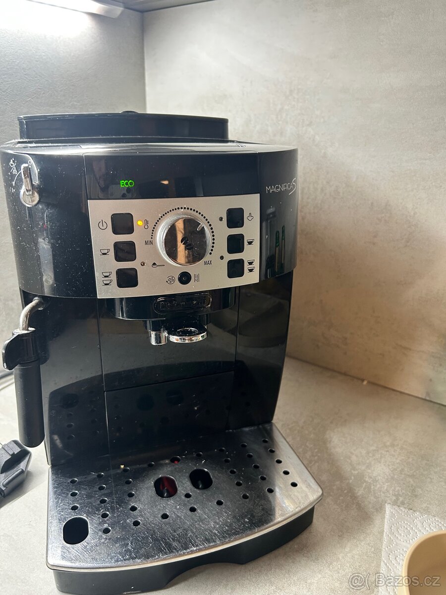 Delonghi Magnifica S - 4