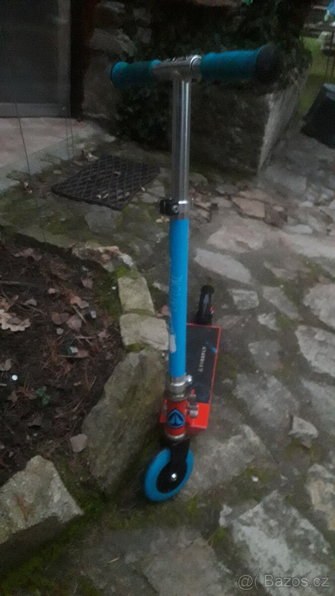 Koloběžka dětská, zánovní - 4