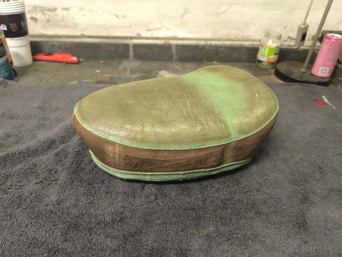 Stadion S22, původní sedlo - 4