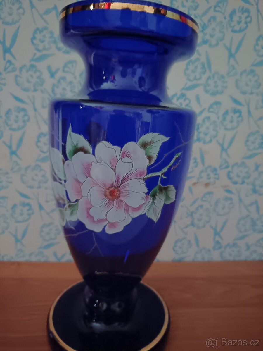 Prodám velkou modrou skleněnou vázu - 4