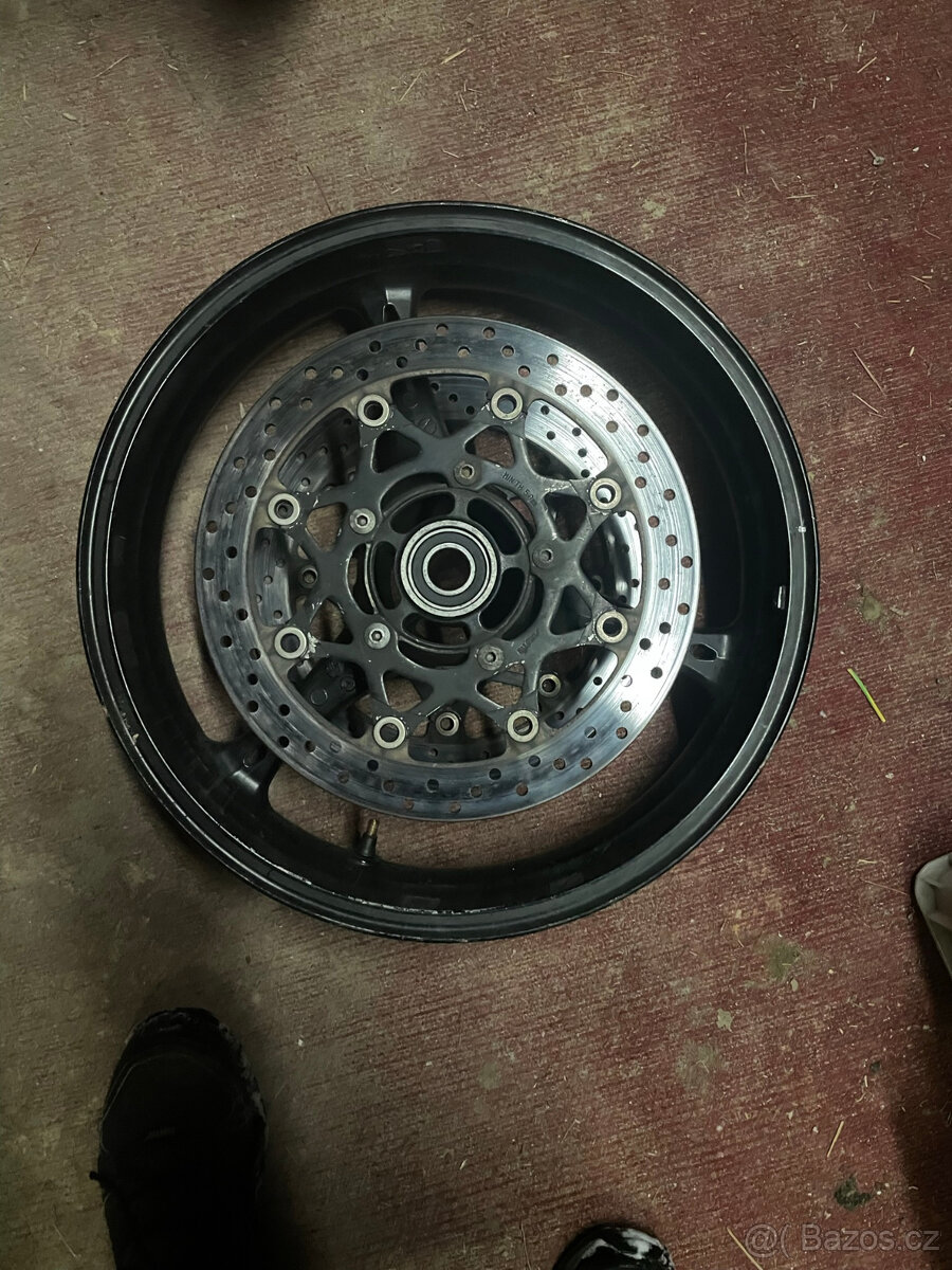 Kola Suzuki gsxr 600 k6 - 4