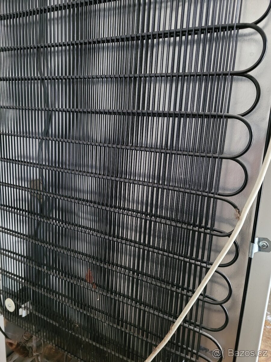 Prosklená lednice SNAIGE - 4